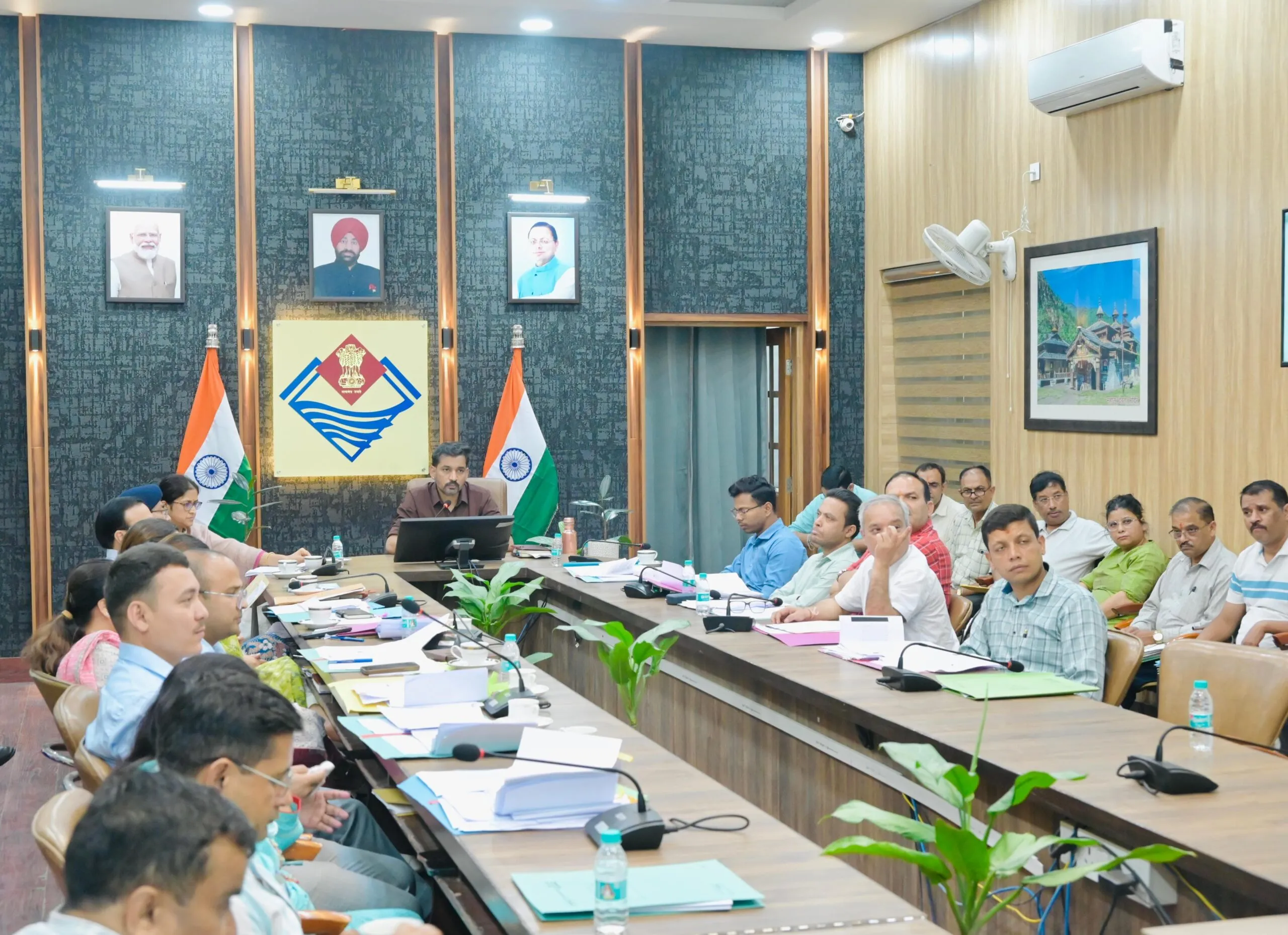 राजस्व न्यायालयों के लंबित वादों पर डीएम सख्त, स्मार्ट मॉनिटरिंग से तय होगी जवाबदेही