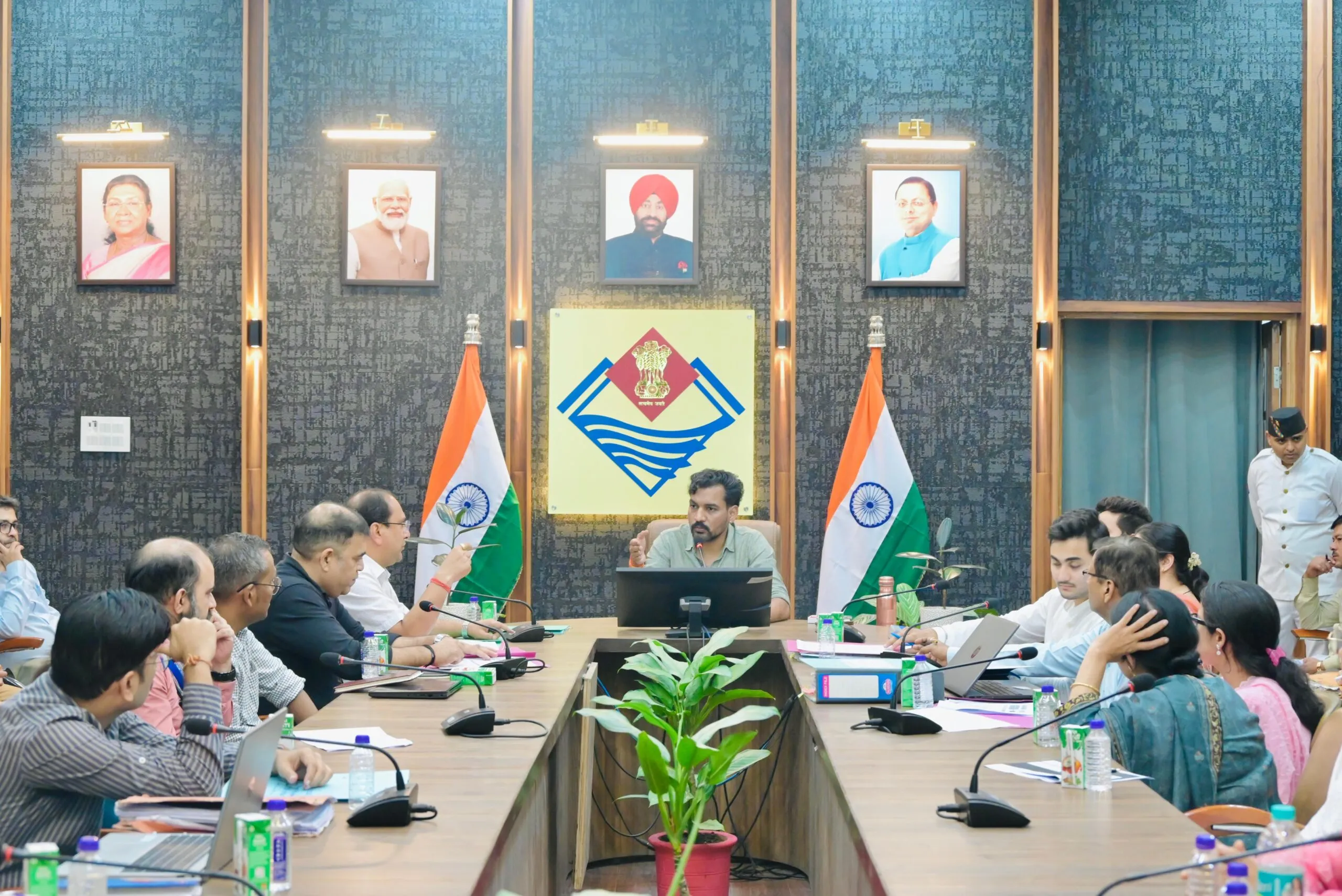 स्वास्थ्य सेवाओं में लापरवाही पर DM सख्तः लापरवाही पर एएनएम निलंबित , मातृ एवं शिशु मृत्यु दर घटाने के लिए टास्क फोर्स के निर्देश