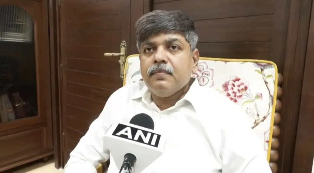 यूआईआईडीबी को 7,000 बीघा भूमि आवंटित किए जाने की बात तथ्यात्मक रूप से गलत, अब तक मात्र 45 एकड़ भूमि ही बोर्ड को उपलब्ध: प्रमुख सचिव
