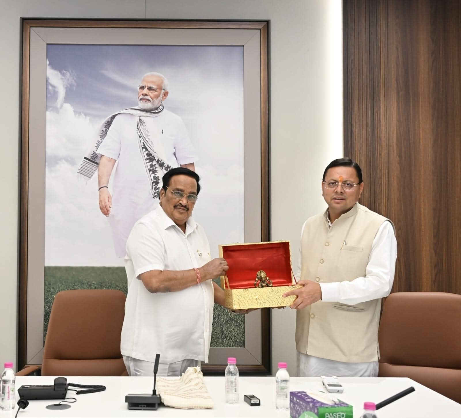 मुख्यमंत्री ने केंद्रीय जलशक्ति मंत्री से की मुलाक़ात: कुंभ की तैयारियों तथा नमामि गंगे को लेकर हुई विस्तृत चर्चा