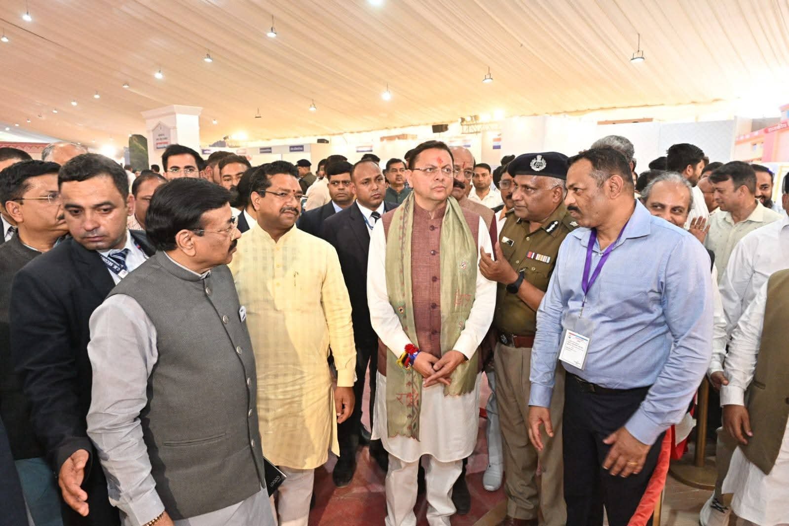 सीएम धामी ने बैरागी कैंप पहुंचकर कार्यक्रम स्थल का किया स्थलीय निरीक्षण