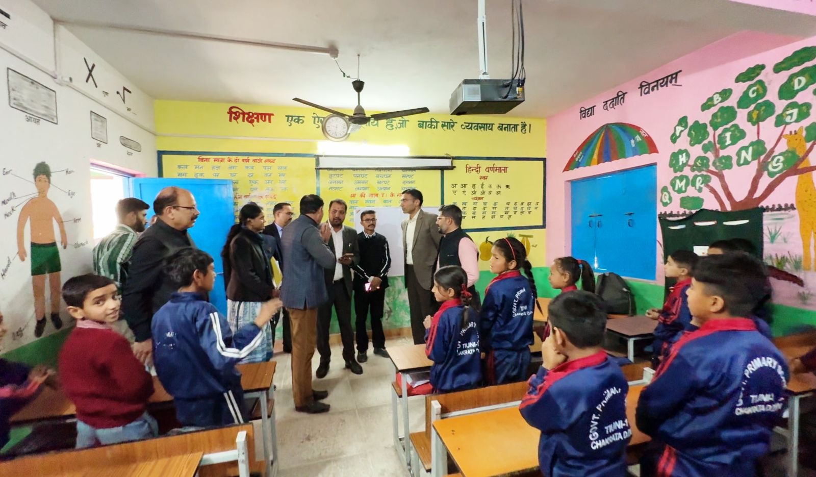 शिक्षा के आधुनिकीकरण की दिशा में जिला प्रशासन की बड़ी छलांग: सरकारी स्कूलों को मिली डिजिटल रफ्तार