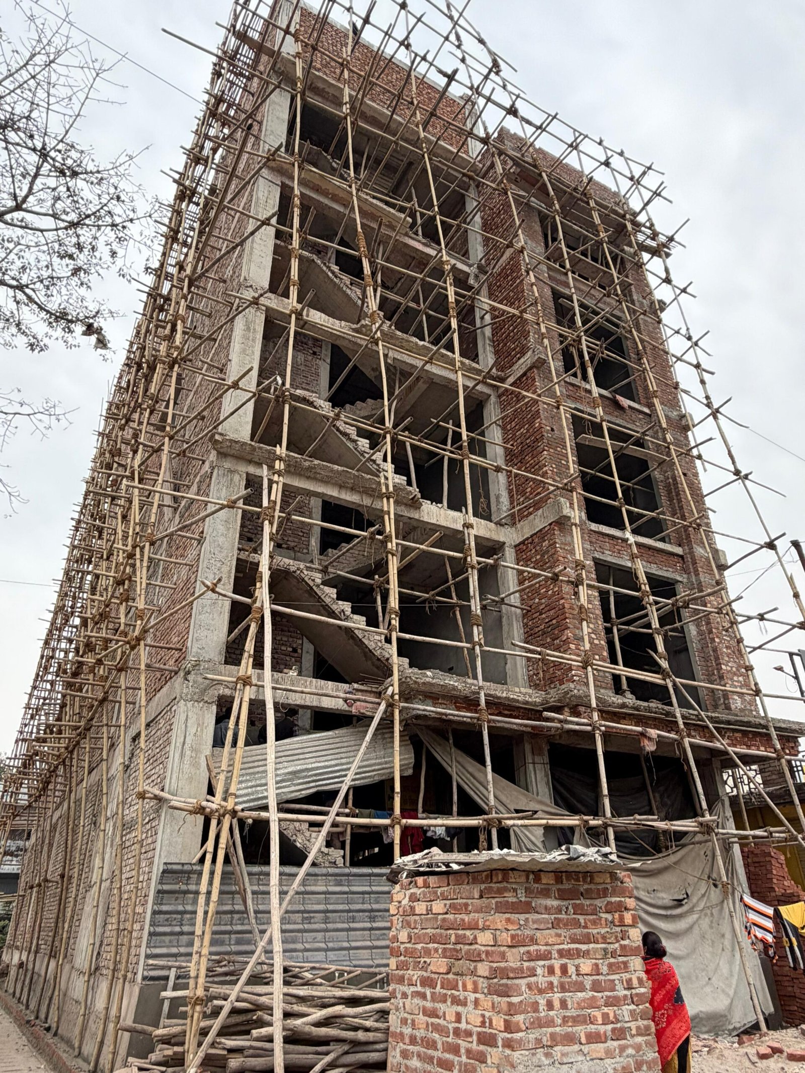 Action: अवैध निर्माण पर MDDA की सख्त कार्रवाई, ऋषिकेश में बहुमंजिला भवन सील