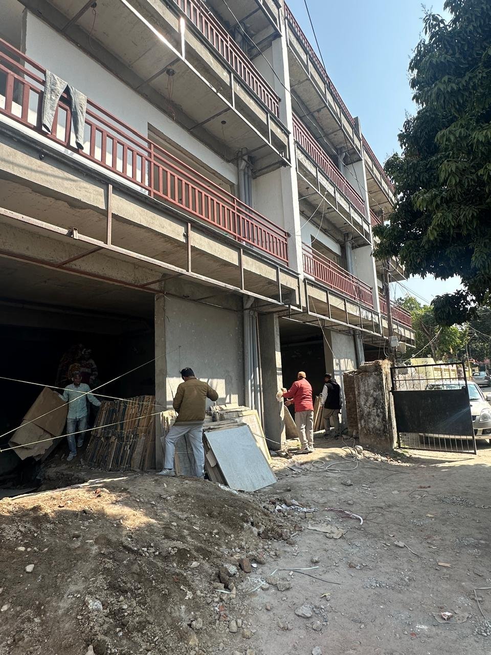 Action: MDDA का कड़ा संदेश, नियमों से समझौता नहीं, जाखन और सिनोला में अवैध निर्माण विशेष अभियान के तहत किए गए सील