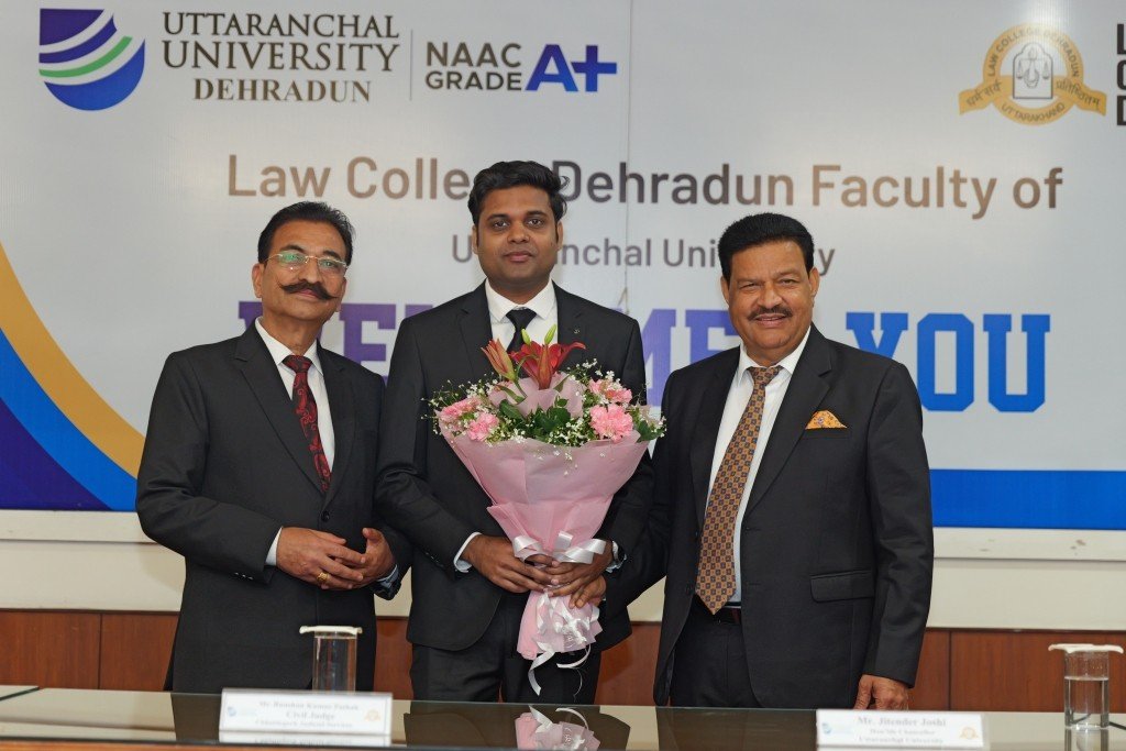 छत्तीसगढ में जज बने रौशन पाठक का लाॅ काॅलेज देहरादून में भव्य स्वागत