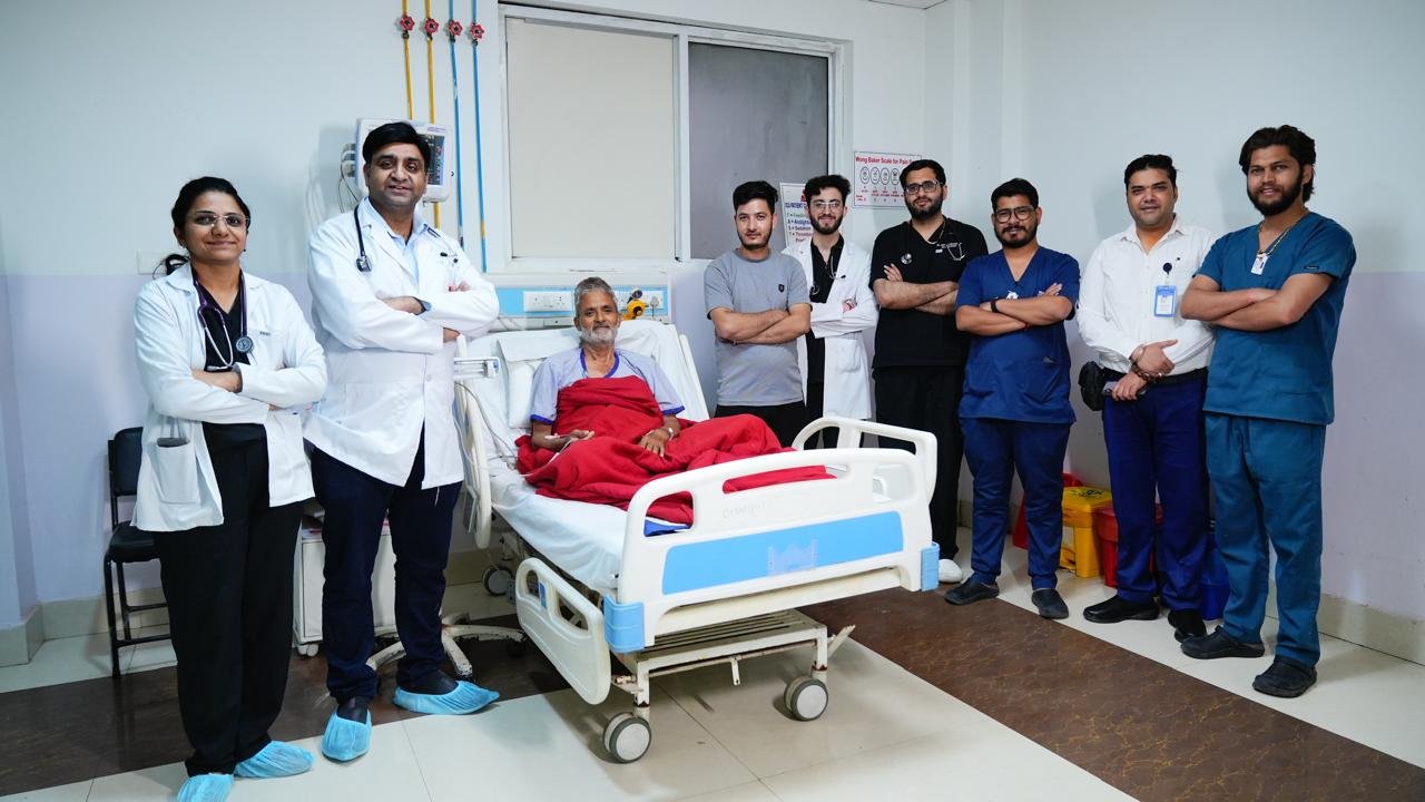 Big Achievement: श्री महंत इन्दिरेश अस्पताल में जटिल हृदय रोग पर हासिल की बड़ी जीत