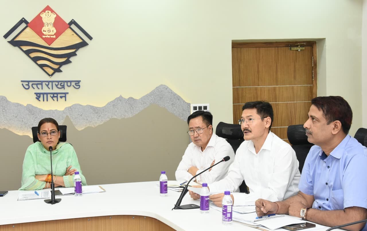 राशन कार्ड बनवाने के आय मानकों की होगी समीक्षा : रेखा आर्या