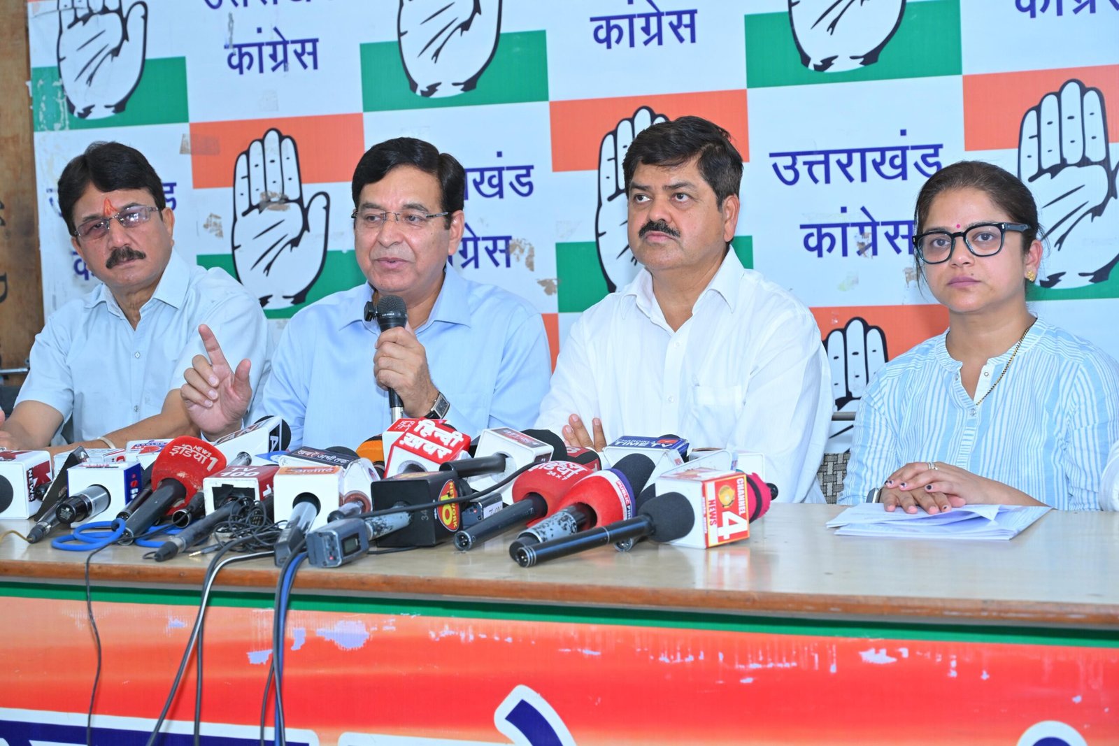 भाजपा की जनविरोधी नीतियों को परिवर्तन संकल्प सम्मेलन के माध्यम से जन जन तक पहुँचाएगी कांग्रेस : प्रीतम सिंह