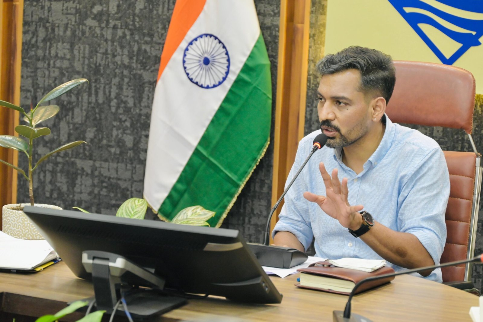 डीएम का अल्टीमेटम-25 जुलाई तक हर हाल में पूरी हो कांवड़ मेले की तैयारियां