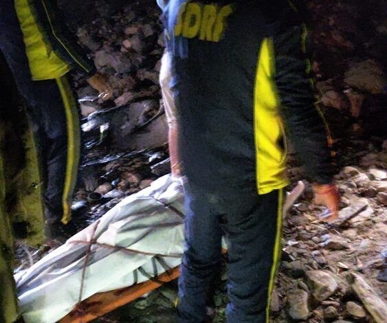 बारात की कार खाई में गिरी, तीन लोगों की मौत, एक घायल