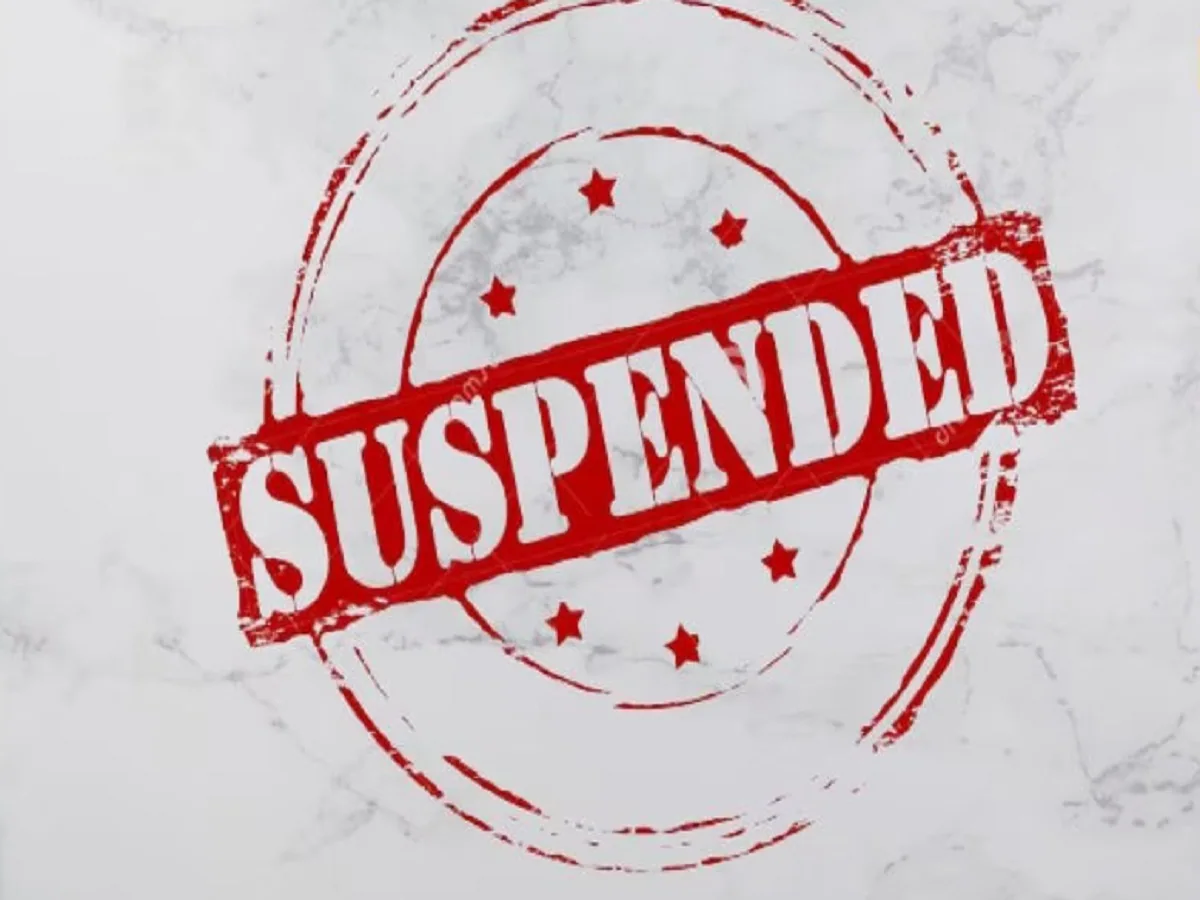 औचक निरीक्षण में कार्रवाई: गैरहाजिर प्रधानाध्यापक निलंबित, सहायक अध्यापक सेवानिवृत्त